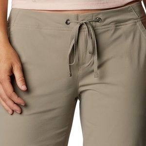 NWT COLUMBIA ANTIME OUTDOOR Women’s Long Short Size 24W